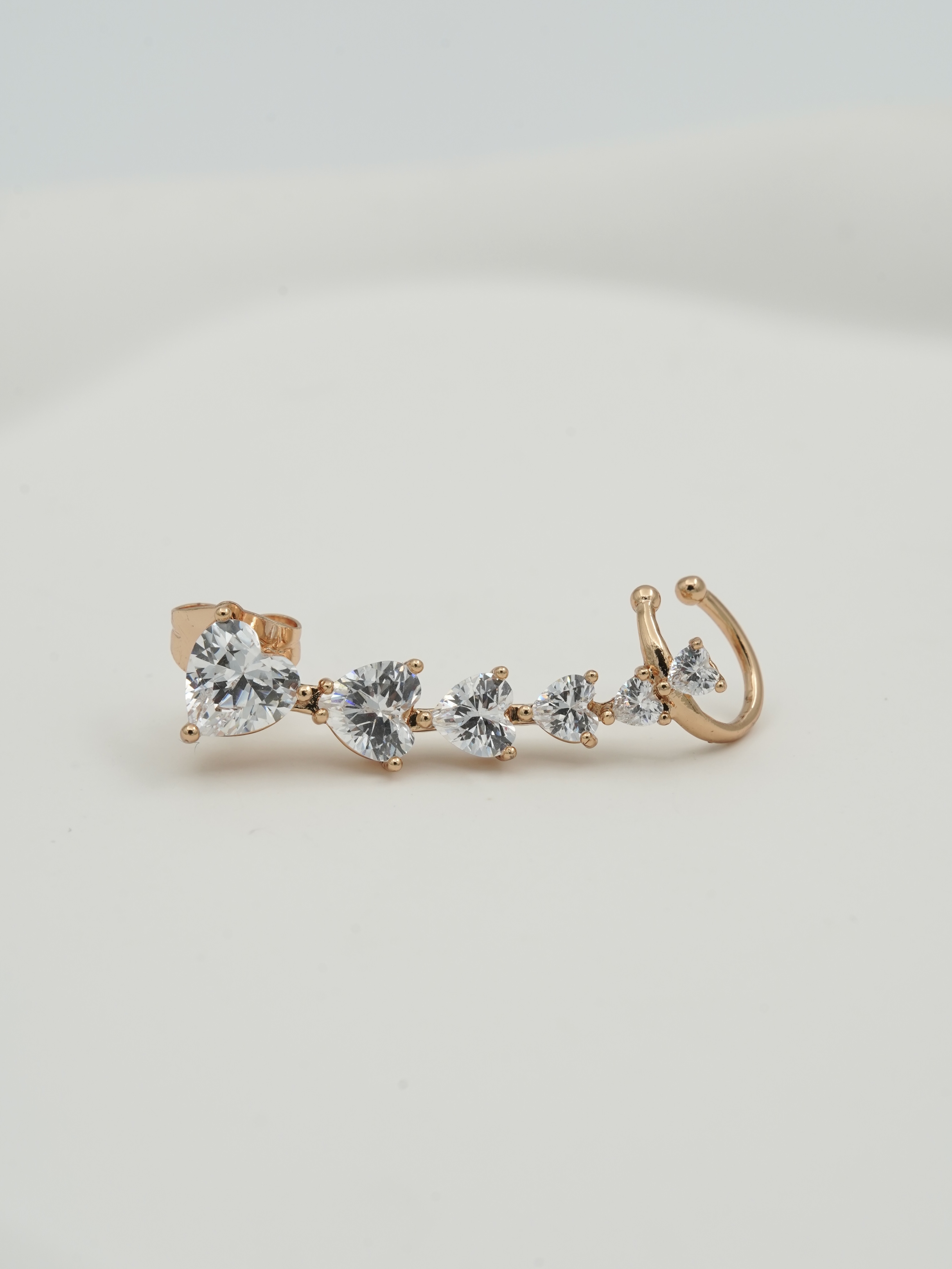 Resim Gold Kalp Detaylı Earcuff Küpe