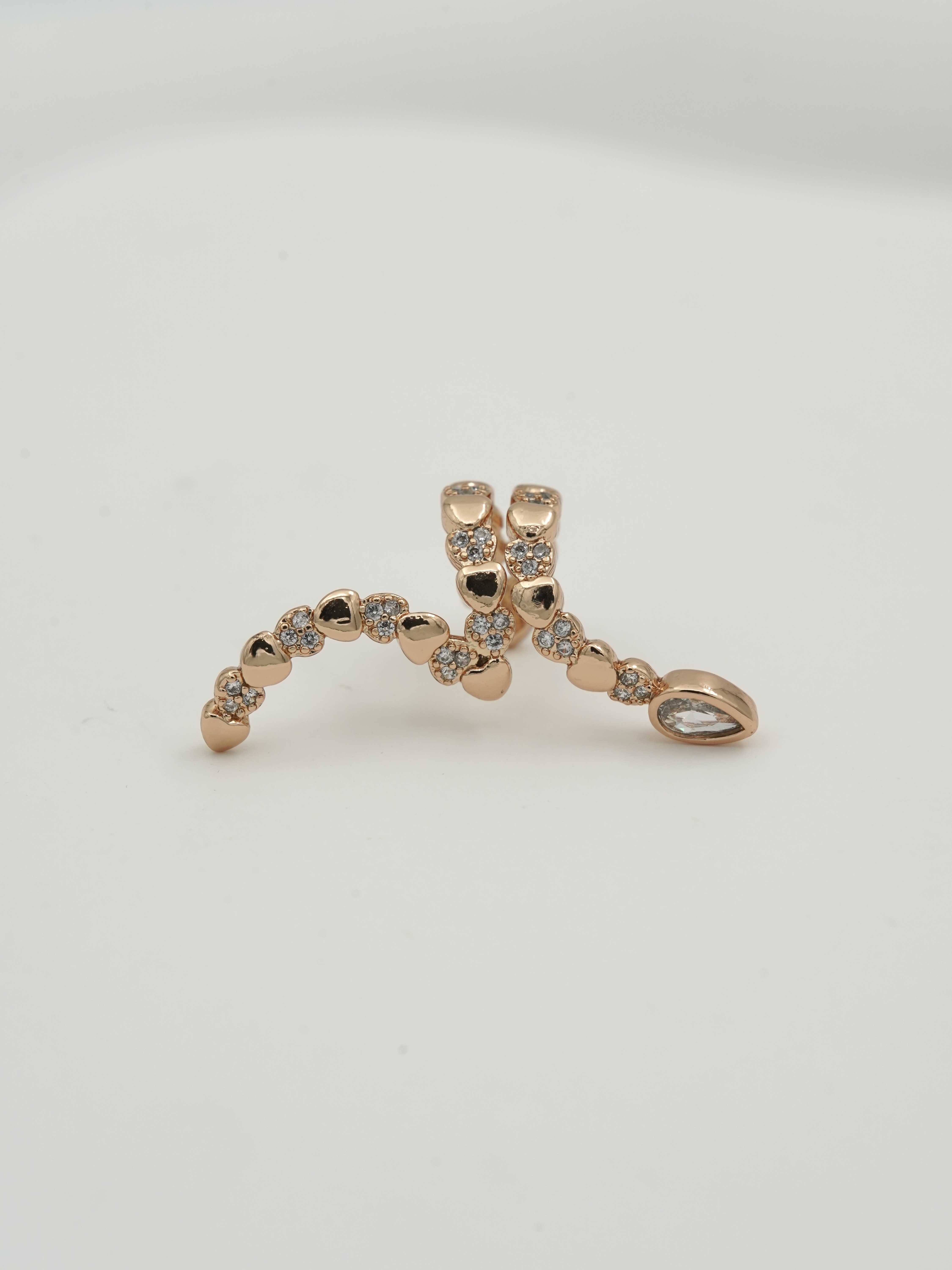 Resim Gold Kalp Desenli Yılan Earcuff Küpe