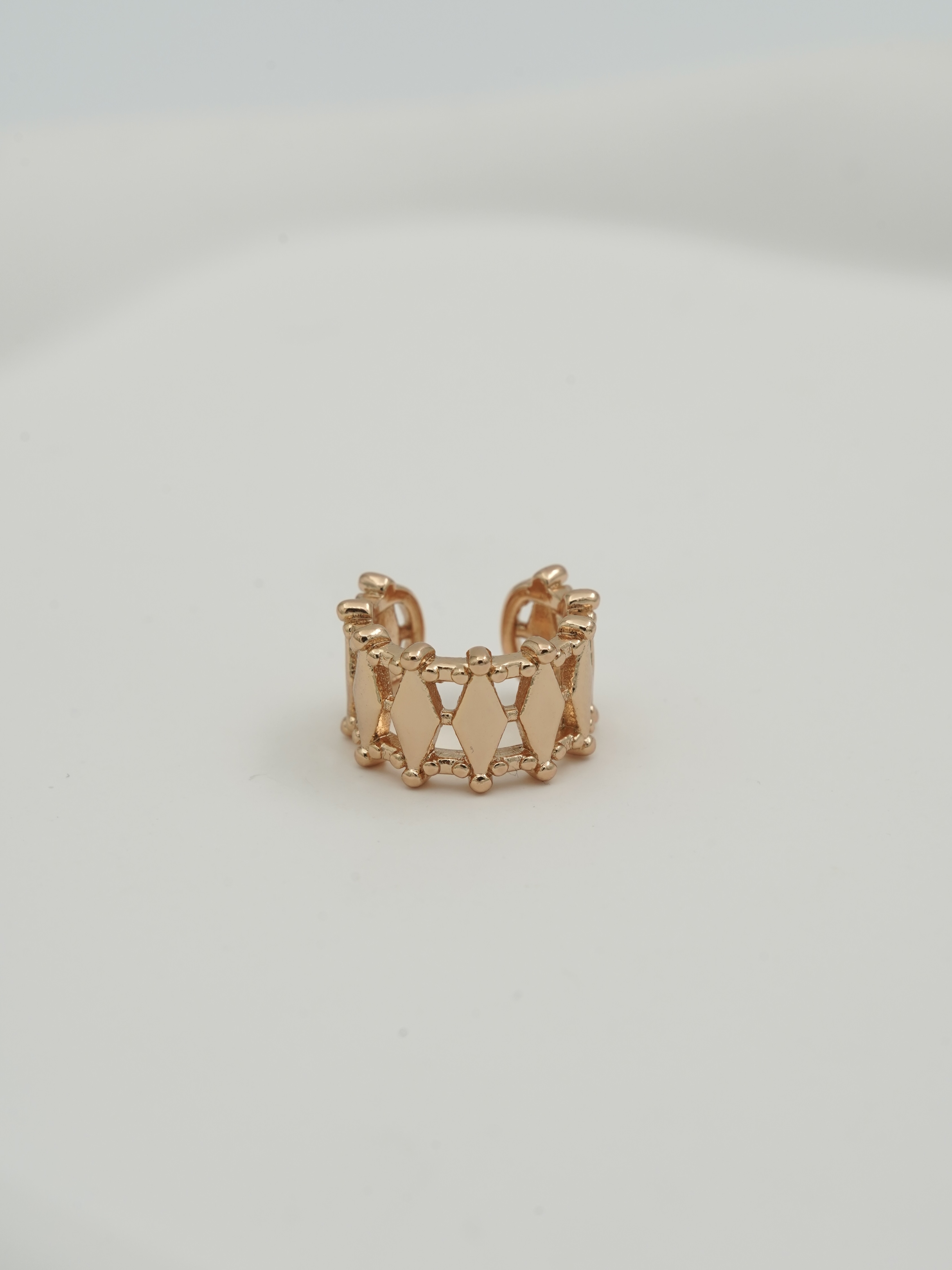 Resim Gold Baklava Desenli Earcuff Küpe